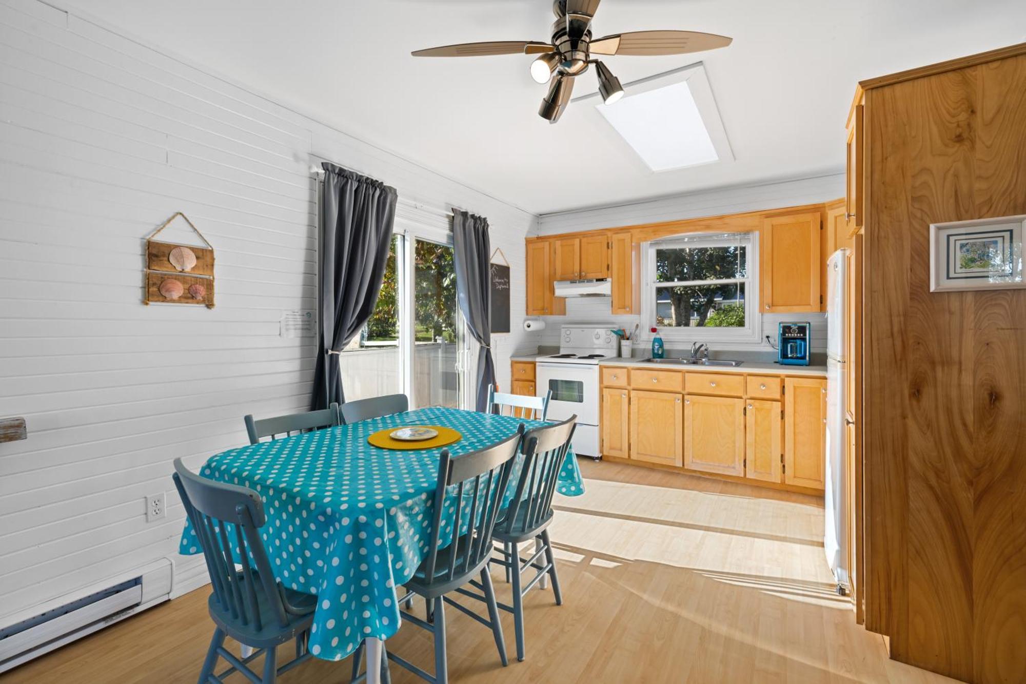 Beach Trees Cottages York Экстерьер фото